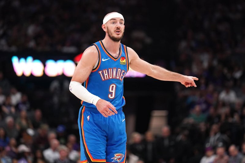 Alex Caruso makes NBA playoff history in Thunder’s Game 1 win