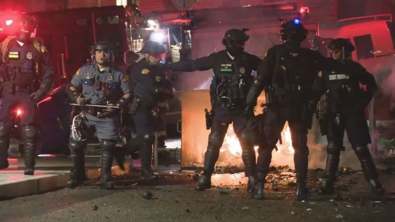 Over 25 protesters arrested after taking over University of Washington building -  UPDATED 