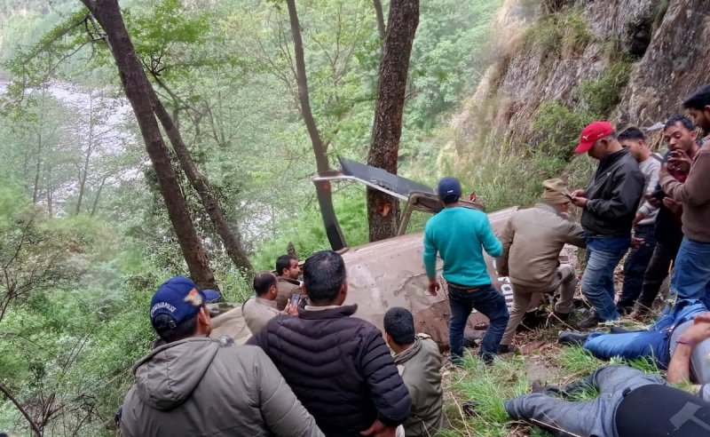 Helicopter crash kills 6 in India's Uttarakhand