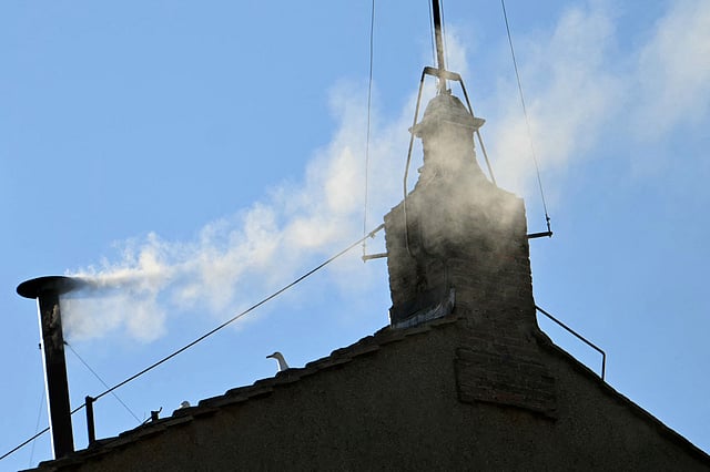 White smoke signals election of new pope 
