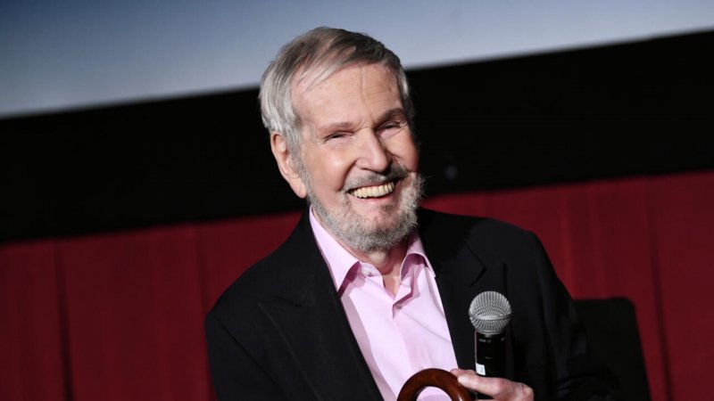 Oscar-winning film director Robert Benton dies aged 92