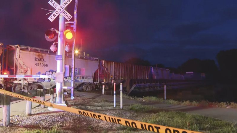 Two killed after train hits pedestrians in northern Ohio
