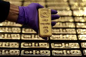 Gold rises amid US economic concerns, credit rating downgrade