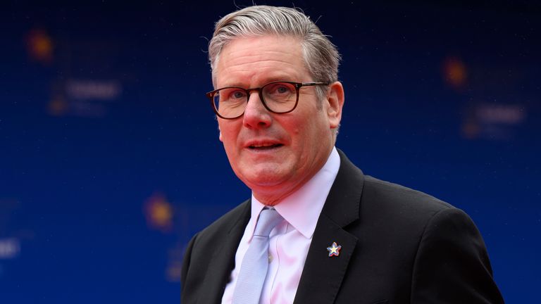 UK prime minister hails new UK-EU deal on trade, security and mobility 