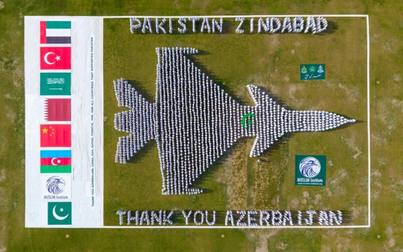 Thousands join flash mob in Pakistan to thank Azerbaijan for support