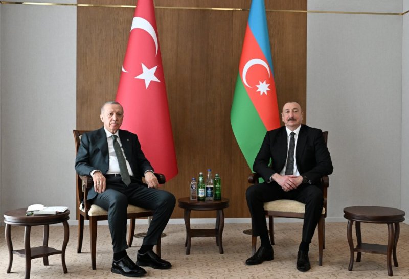 Azerbaijani, Turkish presidents hold one-on-one meeting in Lachin