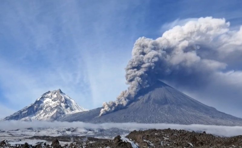 Klyuchevskoy volcano erupts in Russia’s Kamchatka; aviation alert issued -  VIDEO 