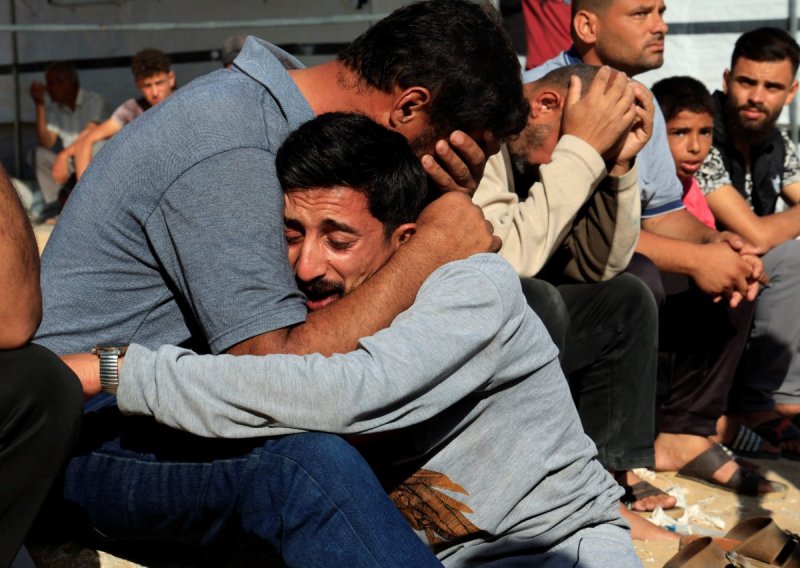 Israeli airstrikes in Gaza kill 38, including children, during Noem’s visit to Israel