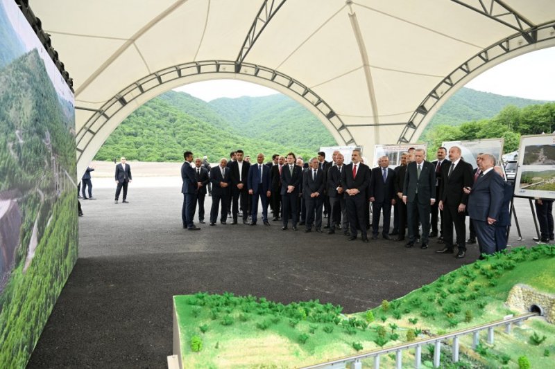 News about - Azerbaijani, Turkish presidents inspect progress on Kalbajar-Lachin highway construction