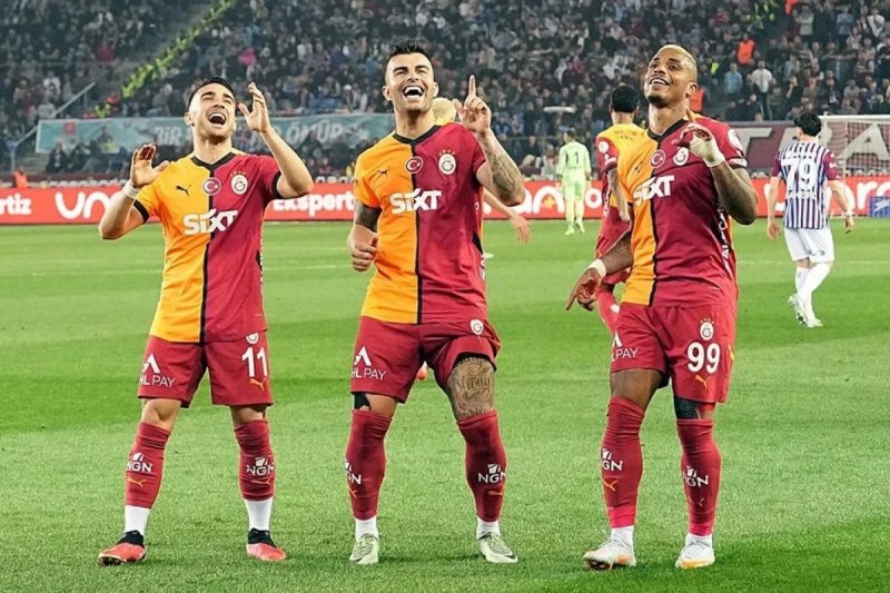 Galatasaray secures away victory over Trabzonspor 