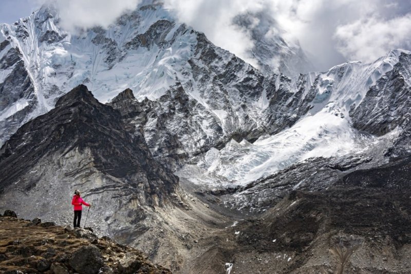 Nepal investigates British climbers' use of xenon gas on Everest ascent 