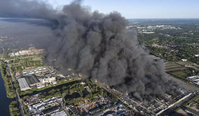 Poland blames Russian intelligence for devastating Warsaw Mall Arson