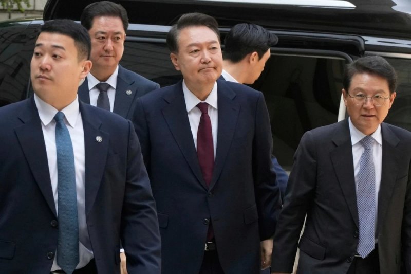 S. Korea's ex-President Yoon attends trial via open entrance for first time