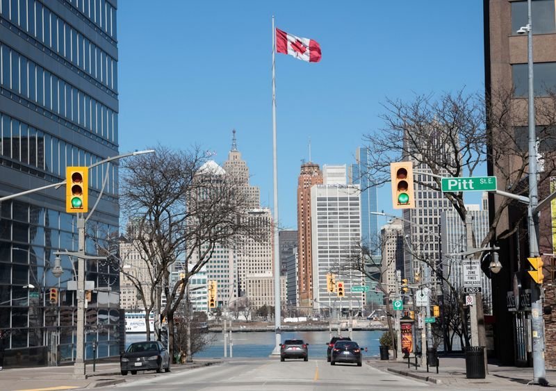 Canada first-quarter GDP expands by 2.2% annualized rate, beating estimates 