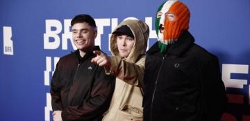 UK police probe Irish band Kneecap over videos praising Hamas, Hezbollah 