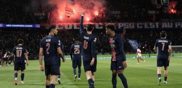 PSG edge Arsenal to book Champions League final spot