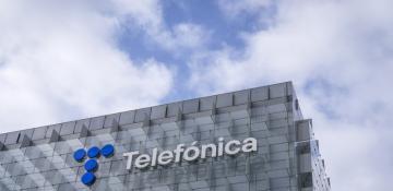 Spain hit by nationwide mobile network outage
