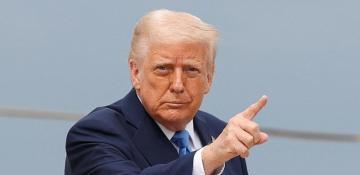 Trump threatens 25% tariff on Apple if iPhones are not made in US