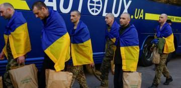 Russia and Ukraine exchange 307 soldiers on second day of POW swap 