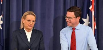 Australia's main opposition political party reunites a week after split