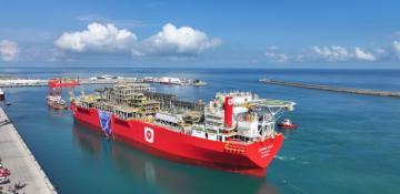 Türkiye’s first floating gas platform reaches Filyos Port 