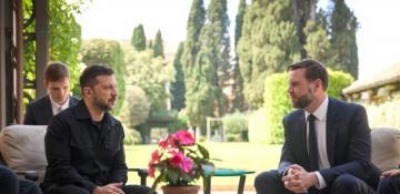 Zelenskyy holds talks with Vance and european leaders ahead of crucial Trump-Putin call