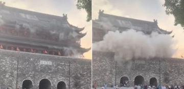 600-year-old Chinese tower partially collapses, startles tourists -  VIDEO 