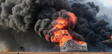 Israel attacks Yemeni ports in Al-Hodeida 