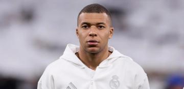 Kylian Mbappé claims the 2024/2025 Golden Boot award