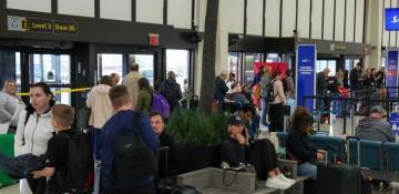 Newark’s airport chaos frustrates carriers, worries travelers 