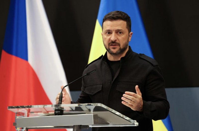 Ukraine to host leaders of 'coalition of willing' on Saturday, says Zelenskiy 