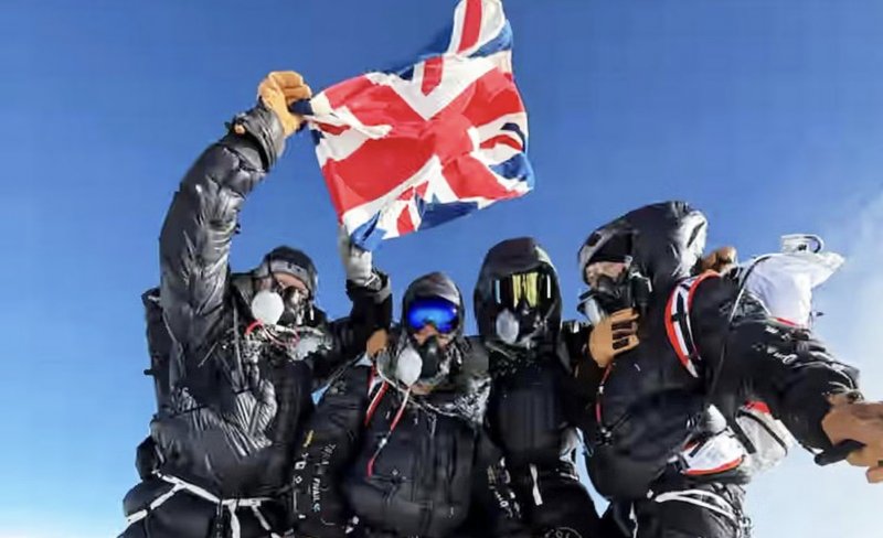 British climbers become first to scale Mount Everest with new method 