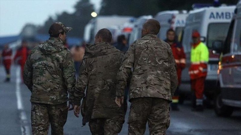 Plane carrying Russian soldiers freed from Ukrainian captivity lands near Moscow