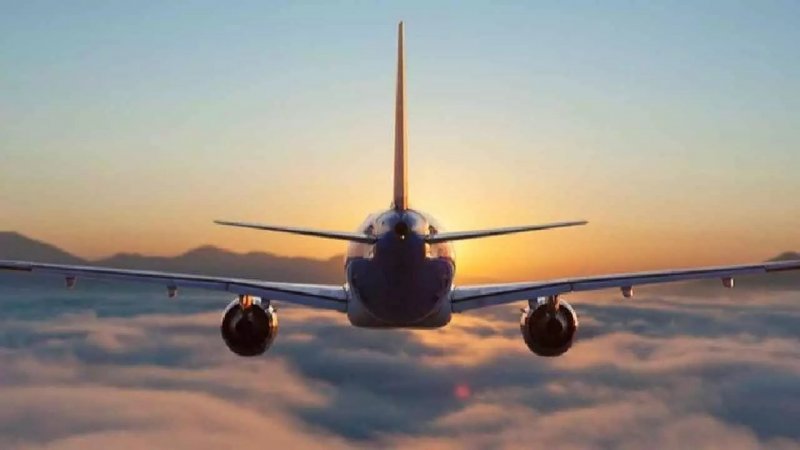 Iran extends suspension of flights until Thursday: ministry 