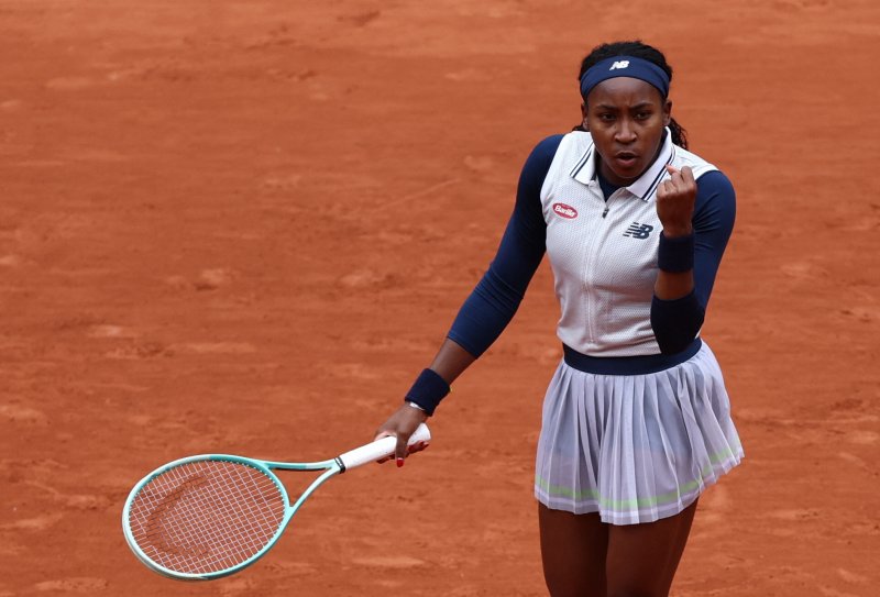 Gauff defeats Alexandrova to reach fifth straight Roland Garros quarterfinal