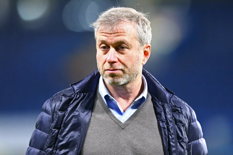 UK threatens legal action against Abramovich over Chelsea sale