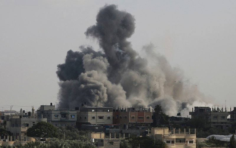 Israel conducts airstrikes on southern Syria