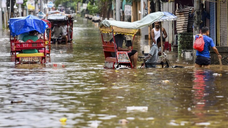 Death toll rises to 44 as floods ravage northeastern India  -VIDEO 