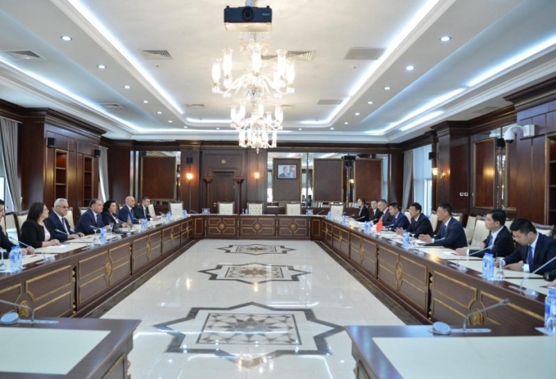 Azerbaijan, China discuss interparliamentary cooperation prospects 
