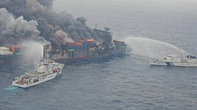 Indian coastguard battles fire on container ship