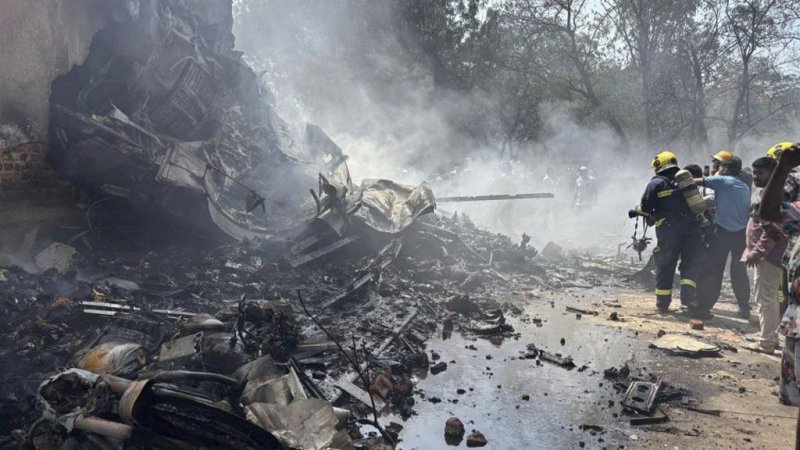 More than 290 killed in Air India plane crash, police say