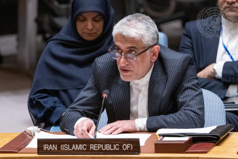 Iran calls on the US to condemn Israeli attacks if nuclear negotiations are to continue 