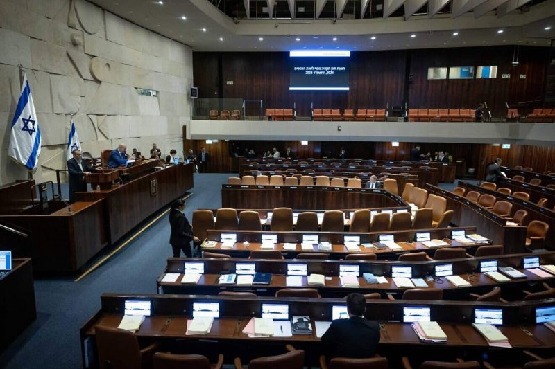 Israel's Knesset approves extension of state of emergency 