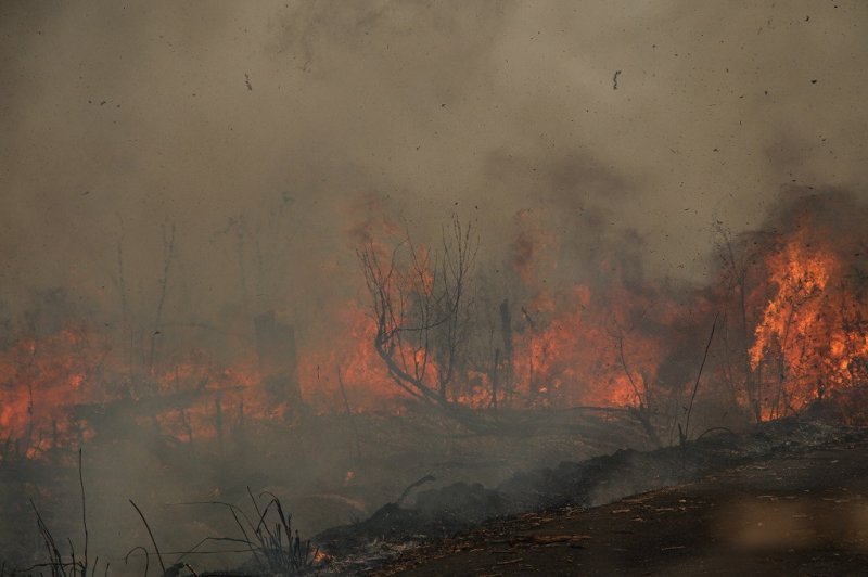 Two major wildfires erupt near Athens