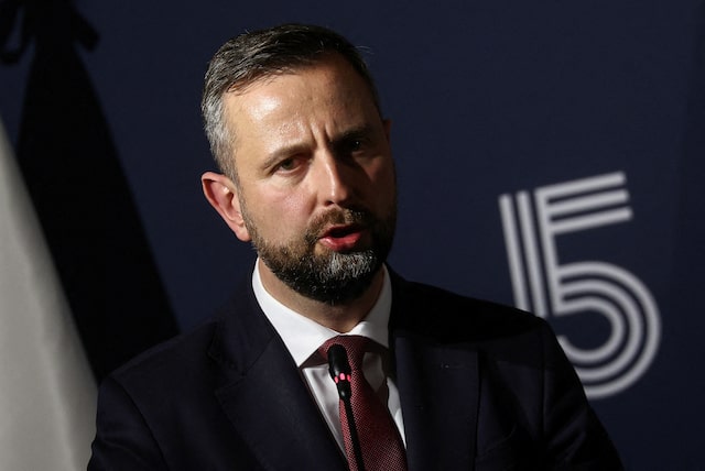 Poland says GPS disruptions on Baltic could be related to Russia 