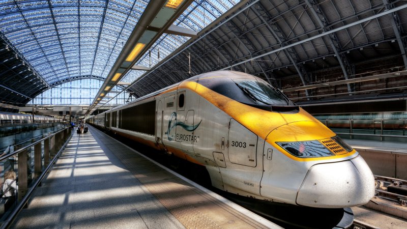 Eurostar delays as track deaths, cable theft cause major disruption