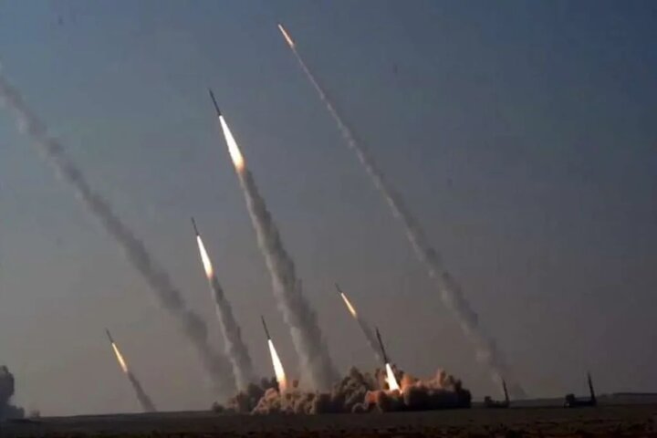 Iran launches new wave of missile attacks on Israel