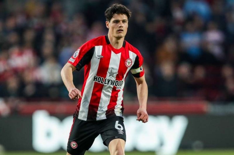 Arsenal make move for Brentford captain Norgaard