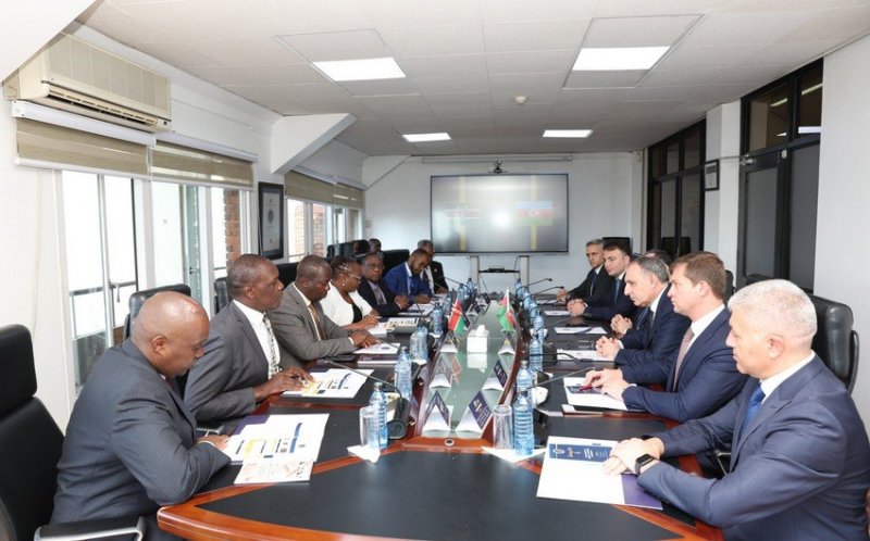 Azerbaijani Prosecutor General welcomed by Kenyan president 