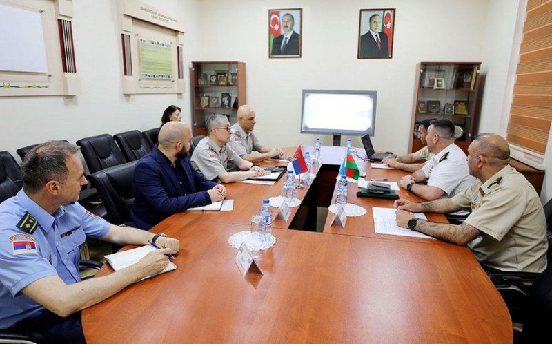 Azerbaijani and Serbian military officials hold talks 